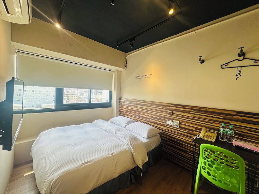 R10 Eco Hotel 20/50