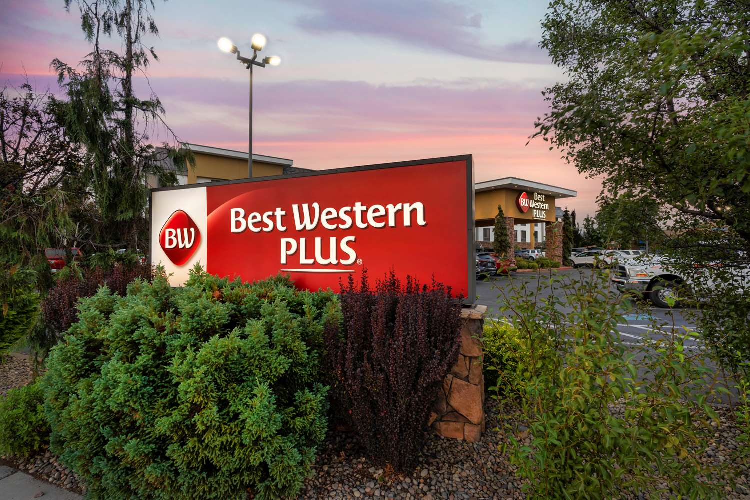 Best Western Plus Olympic Inn 6/73
