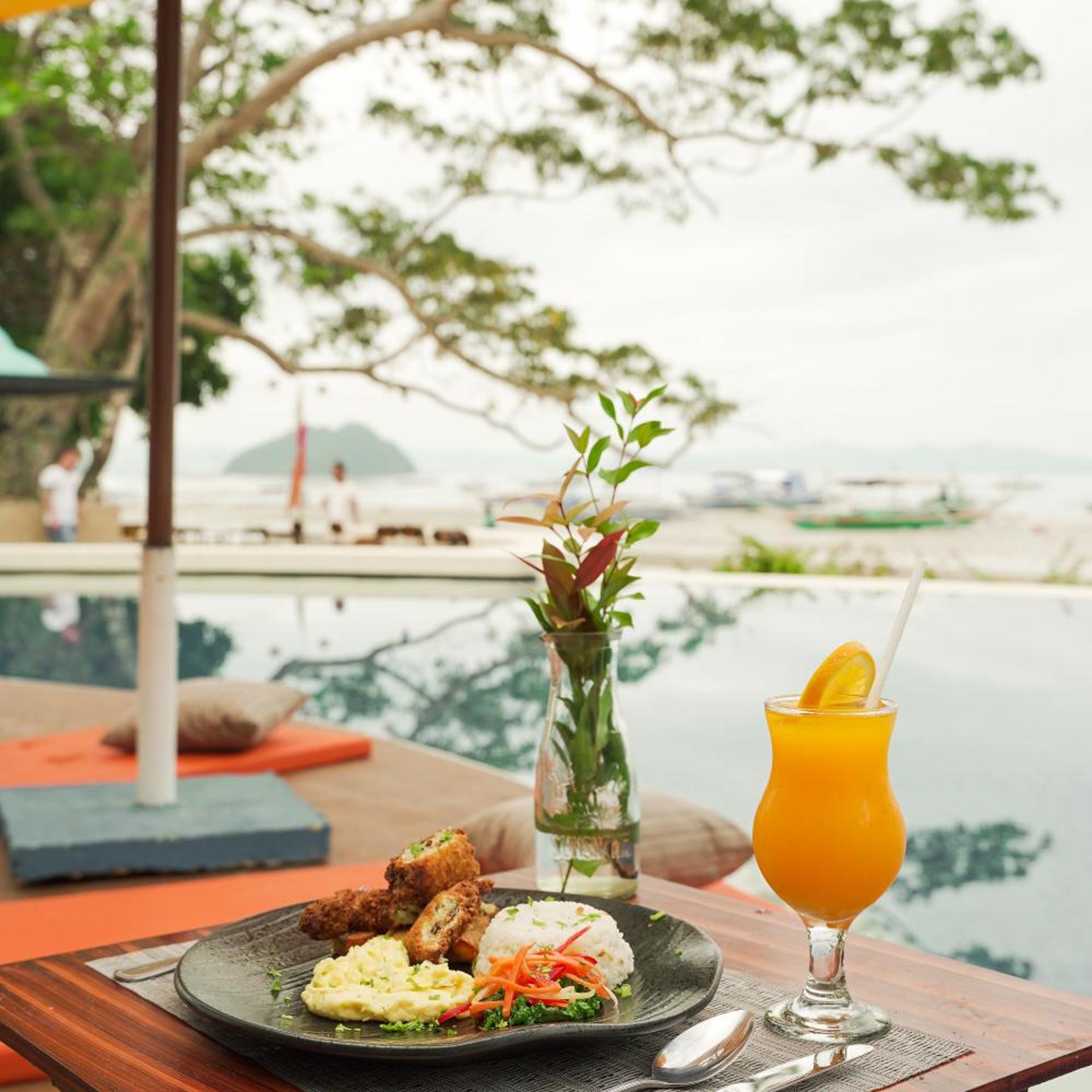 El Nido Greenwoods Beach Resort 38/50