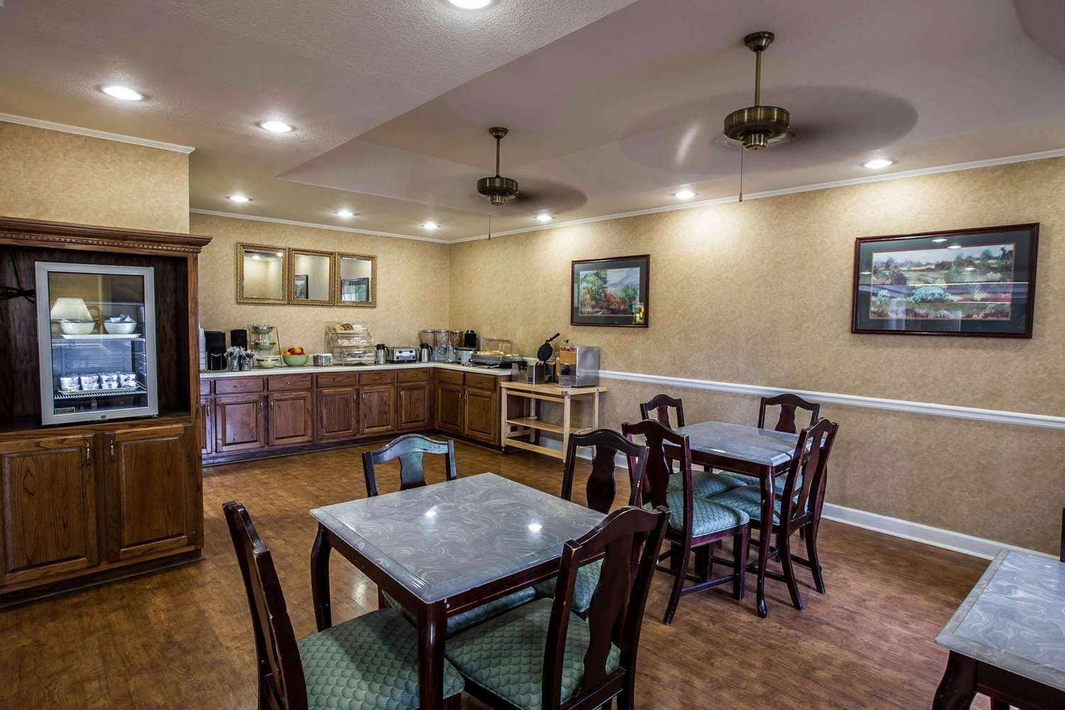 Quality Inn Kingsport South 15/21