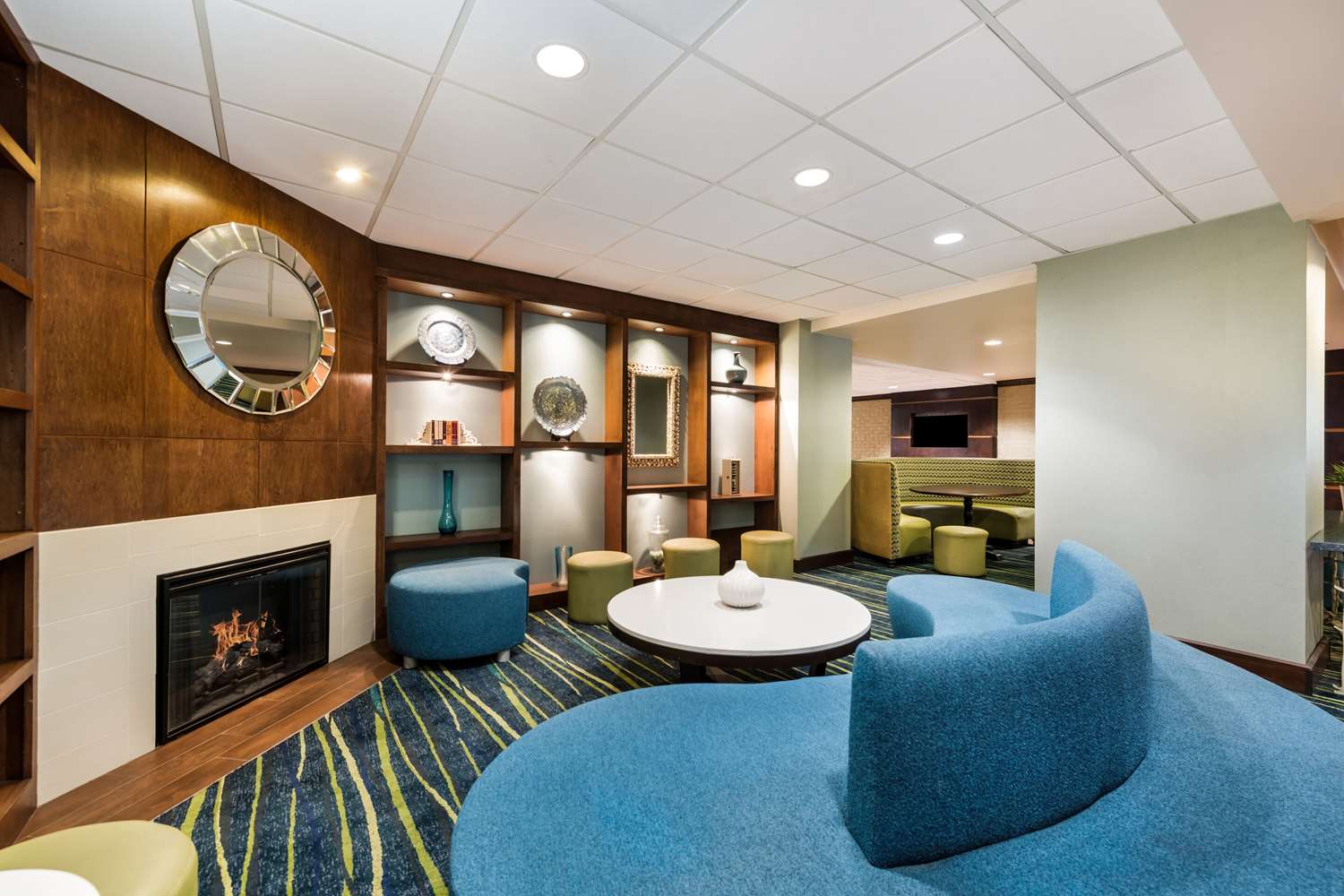 Country Inn & Suites by Radisson, Virginia Beach (Oceanfront) 24/35