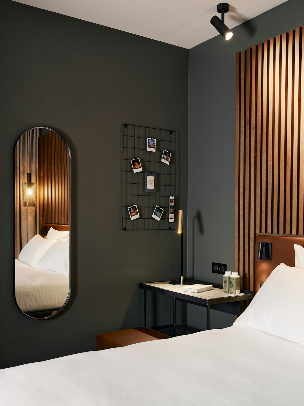 Le Bellune Bar Hotel and Spa Paris 12/42