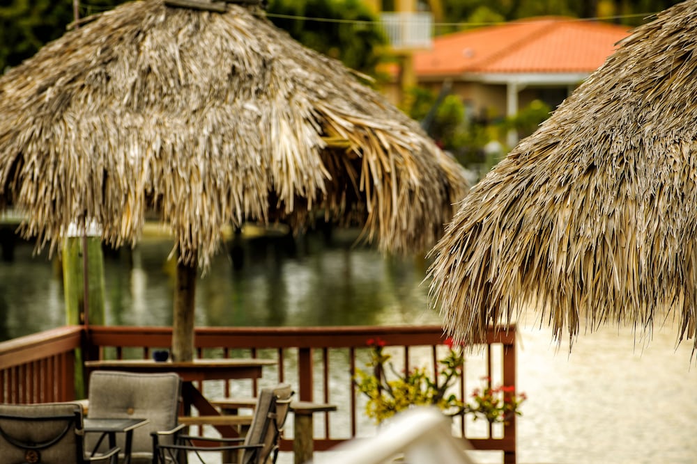 Bayview Plaza Waterfront Resort 7/70