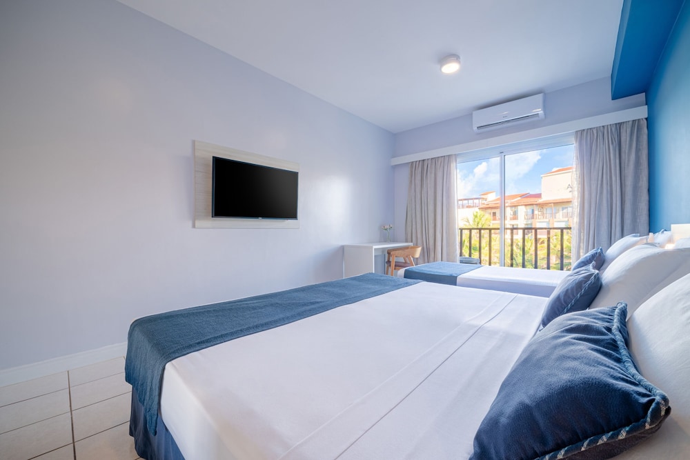 Acqua Beach Park Resort 7/50