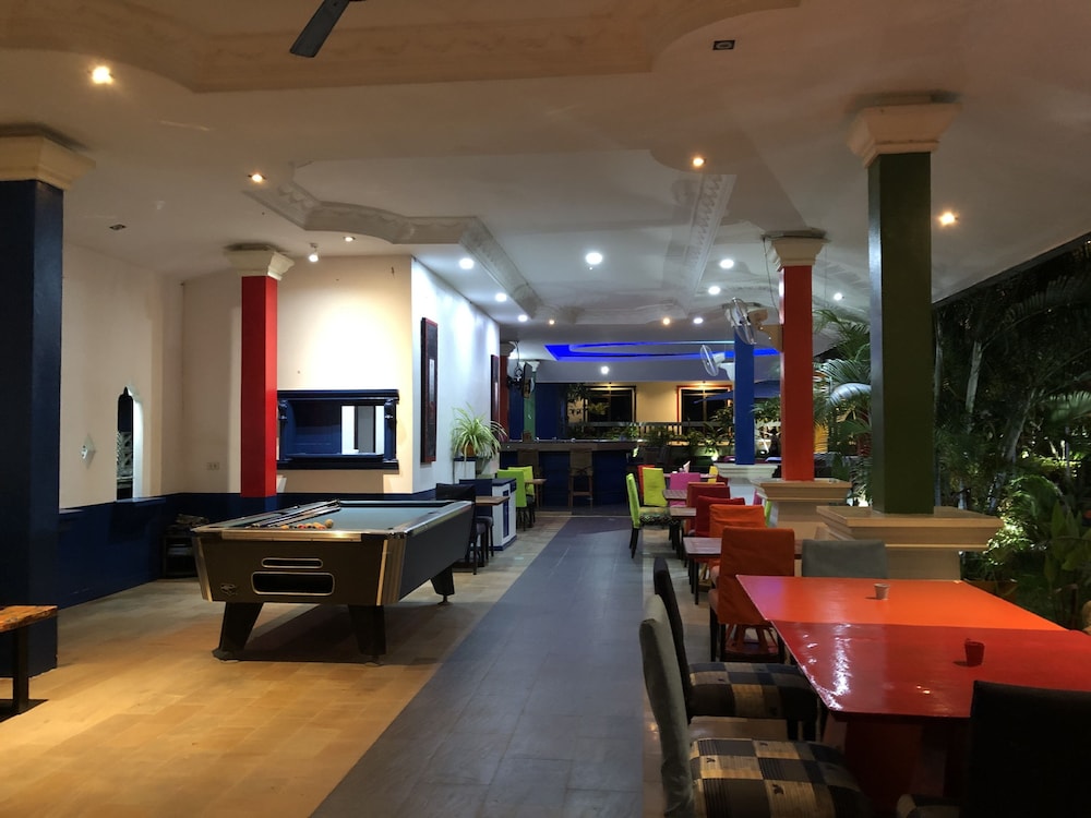 Tropical Palm Resort and Spa 20/31