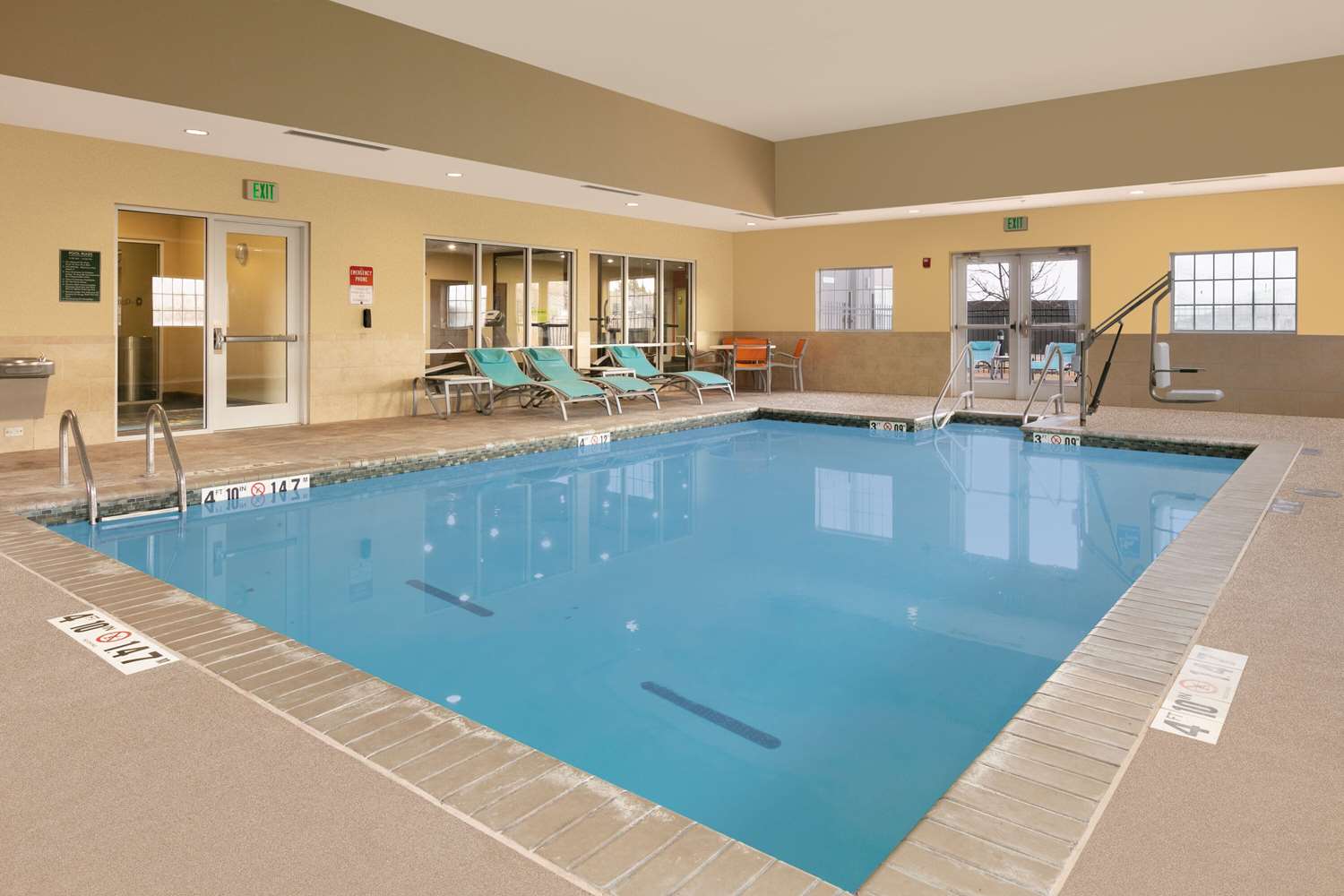 La Quinta Inn & Suites by Wyndham Clinton Historic Route 66 24/48