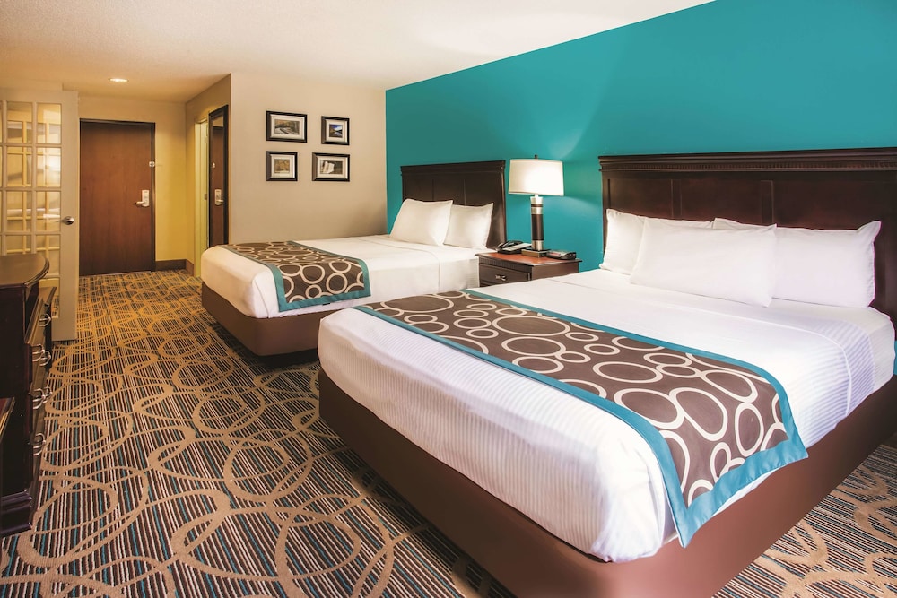 La Quinta Inn & Suites by Wyndham Evansville 5/43