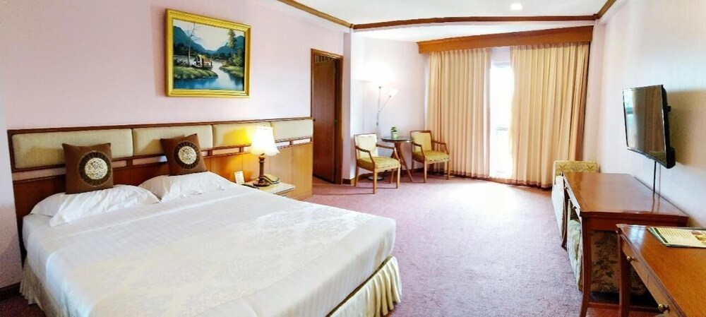 The Viangtak Riverside Hotel 25/73