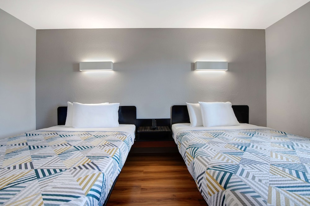 Motel6 Sulphur Springs, TX 31/41