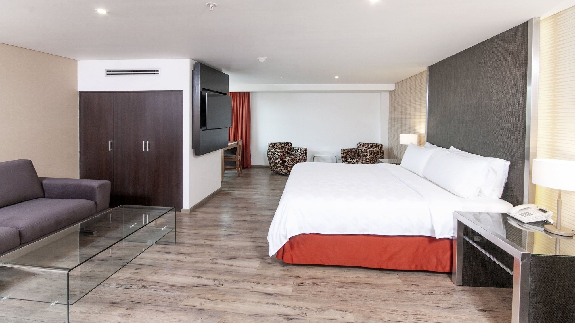 Premium, King Bed
