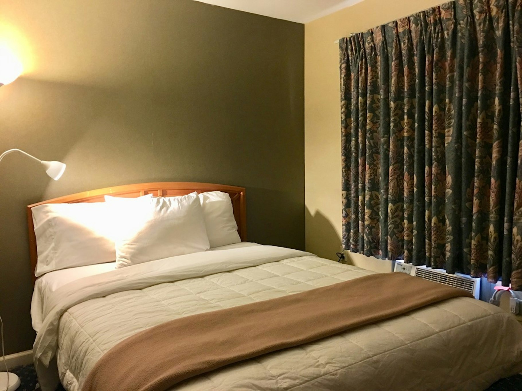 Scottish Inns & Suites 5/14