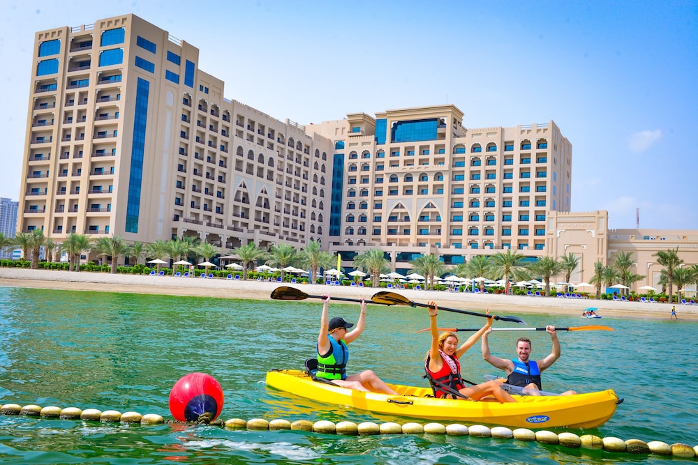 Al Bahar Hotel & Resort 39/50