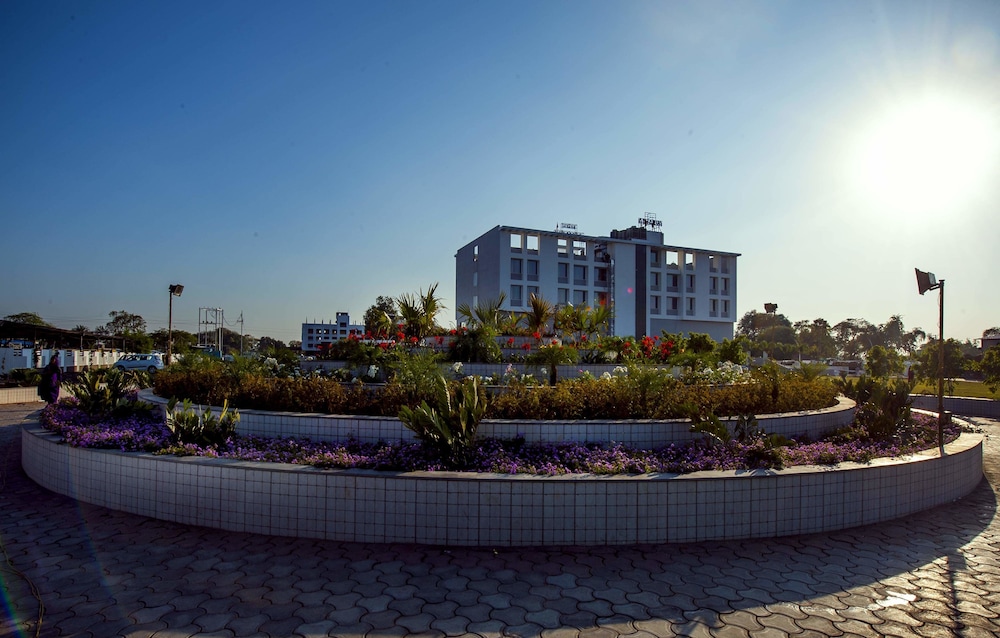 Hotel Atharva 15/17