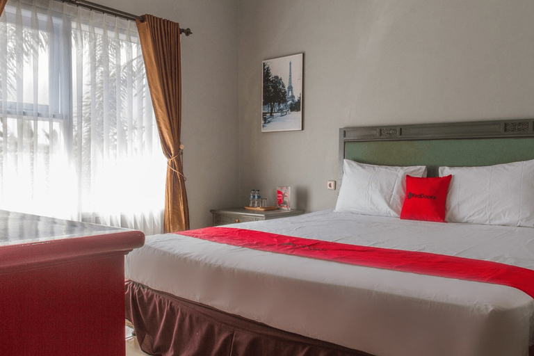 Reddoorz, Deluxe