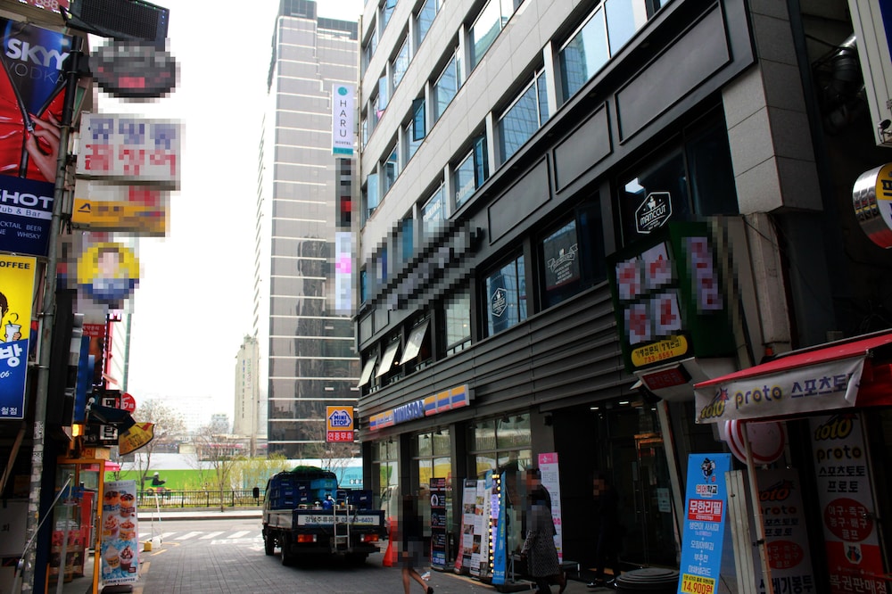 Hostel Haru 64/72