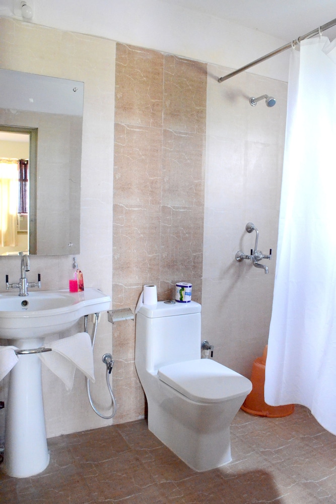 Hotel Bodh Vilas 36/37
