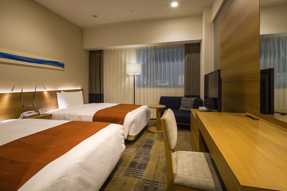 HOTEL SUNROUTE CHIBA 20/40