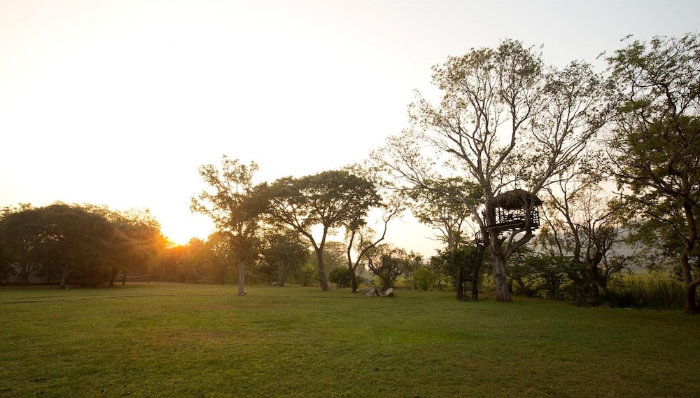 Grand Tamarind Lake Hotel 48/57
