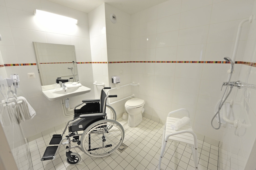 ROOM, DOUBLE BED, ACCESSIBLE