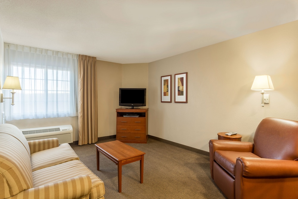 Candlewood Suites Nogales 35/64