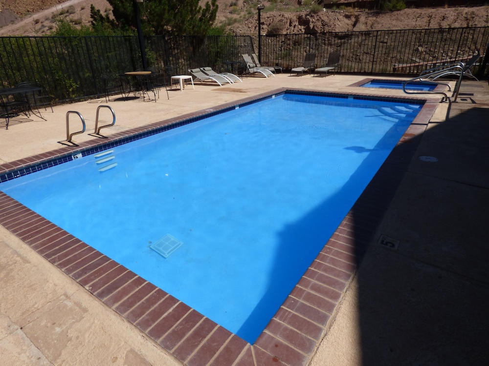 Moab Gateway Inn 7/34