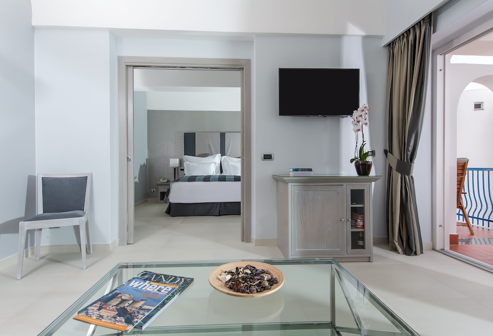 Punta Molino Beach and Resort Spa 53/82