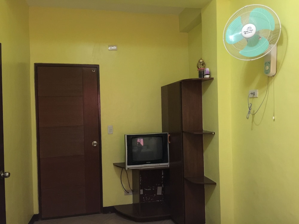 Luis Bay Travellers Lodge Coron 28/33
