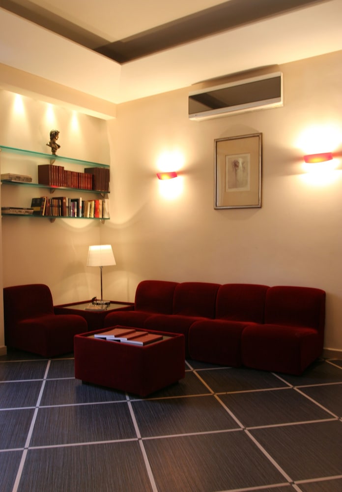 Hotel Garda Roma 37/60