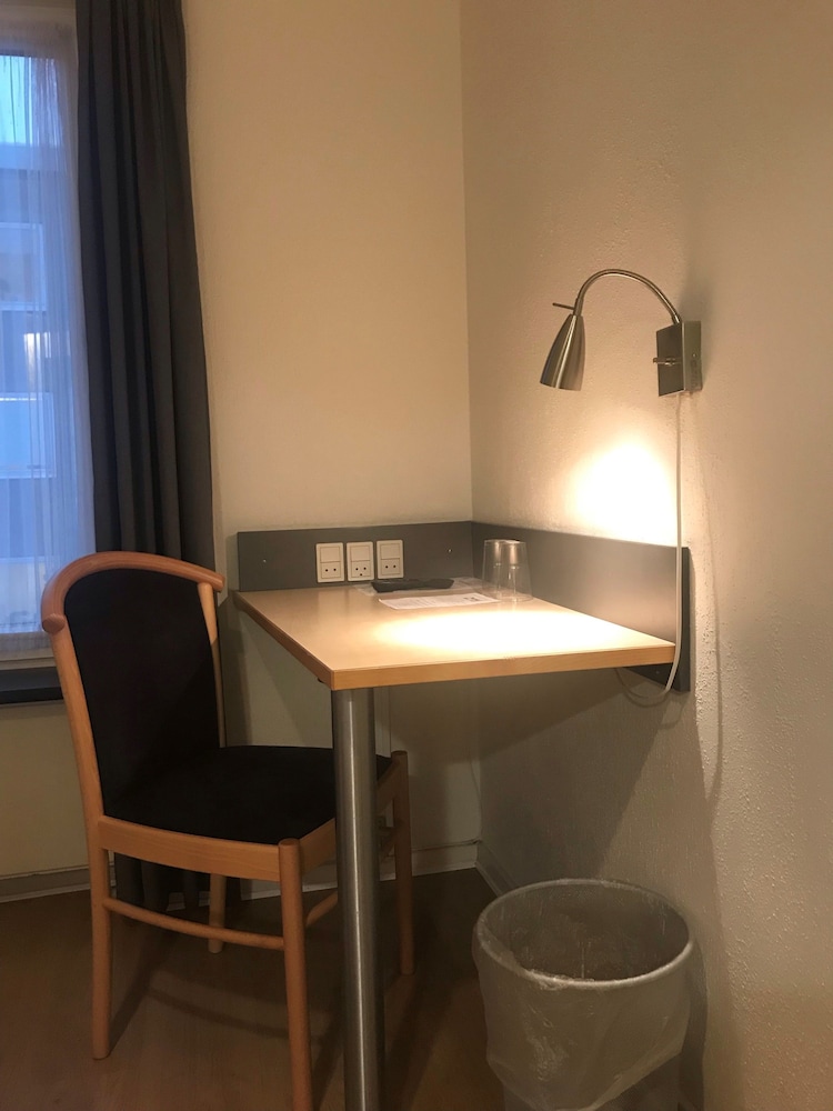City Hotel Odense 40/44