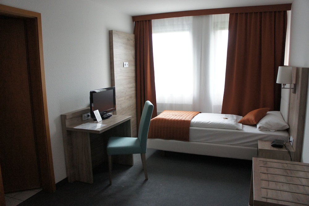 Komfort Hotel Ludwigsburg 20/59