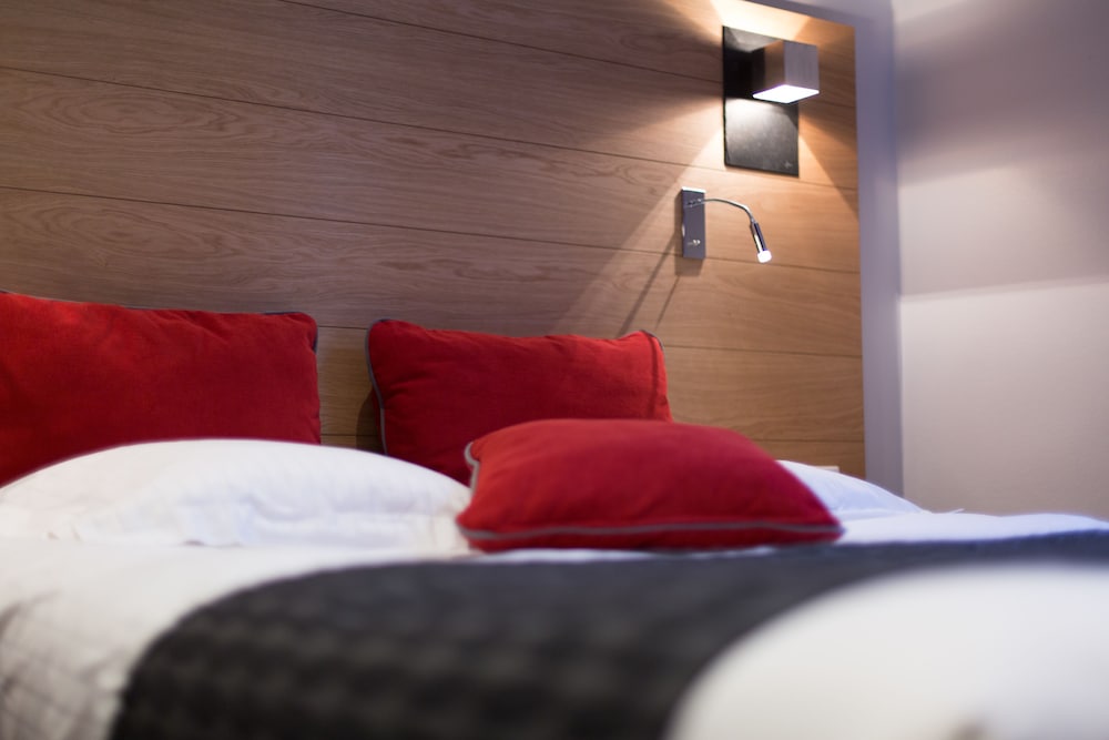 Hotel the Originals Des Princes Chambery 42/77
