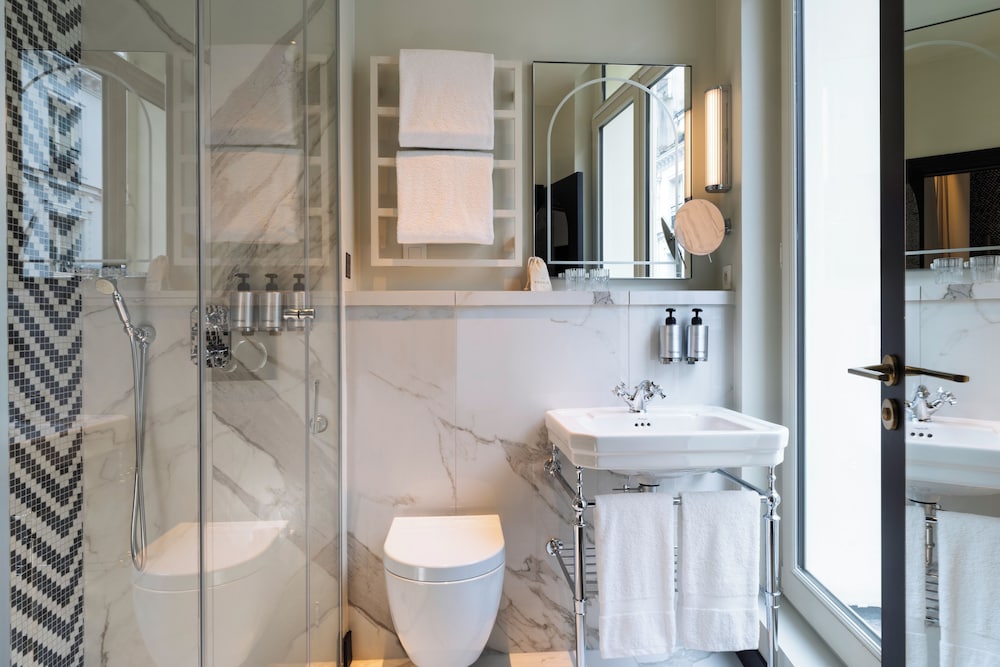 غرفة سوبيريور بسرير كوين بشرفة، Hotel Filigrane 4/5