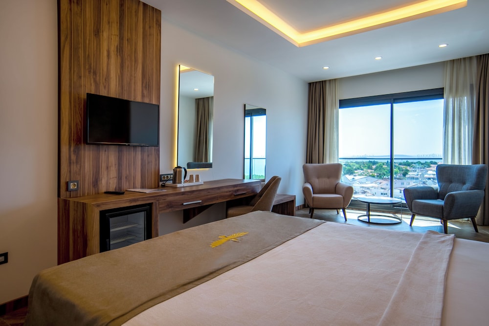 City Point Beach and Spa Hotel 20/50