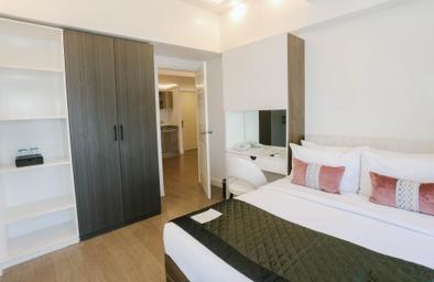 Imperial, Suite