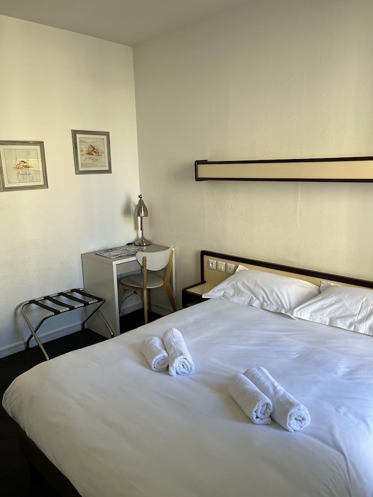 HOTEL DE FRANCE 12/73