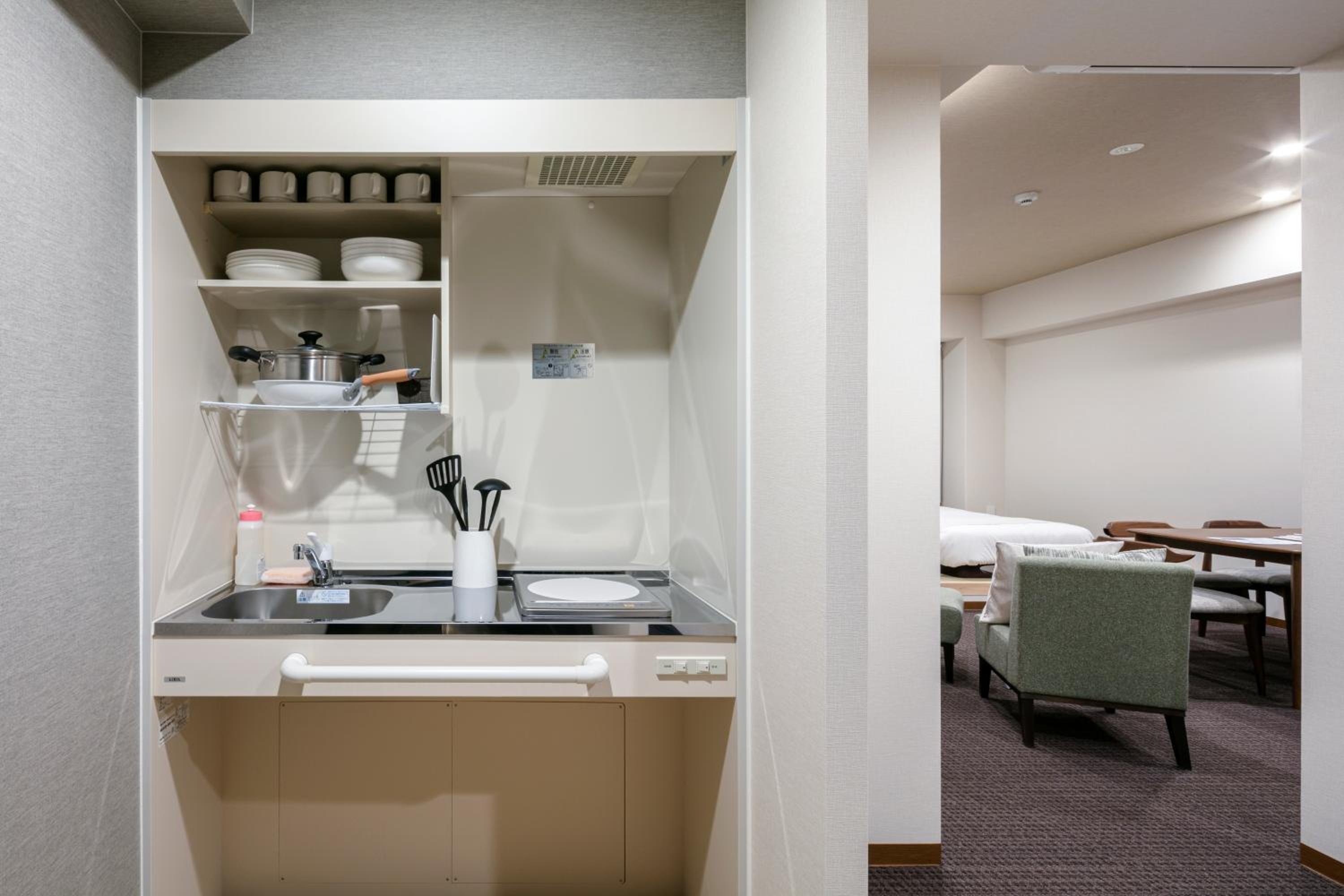 Executive, Triple, Randor Residential Hotel Kyoto Suites 10/10