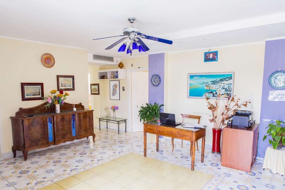 Villa Maredona Hotel 25/41