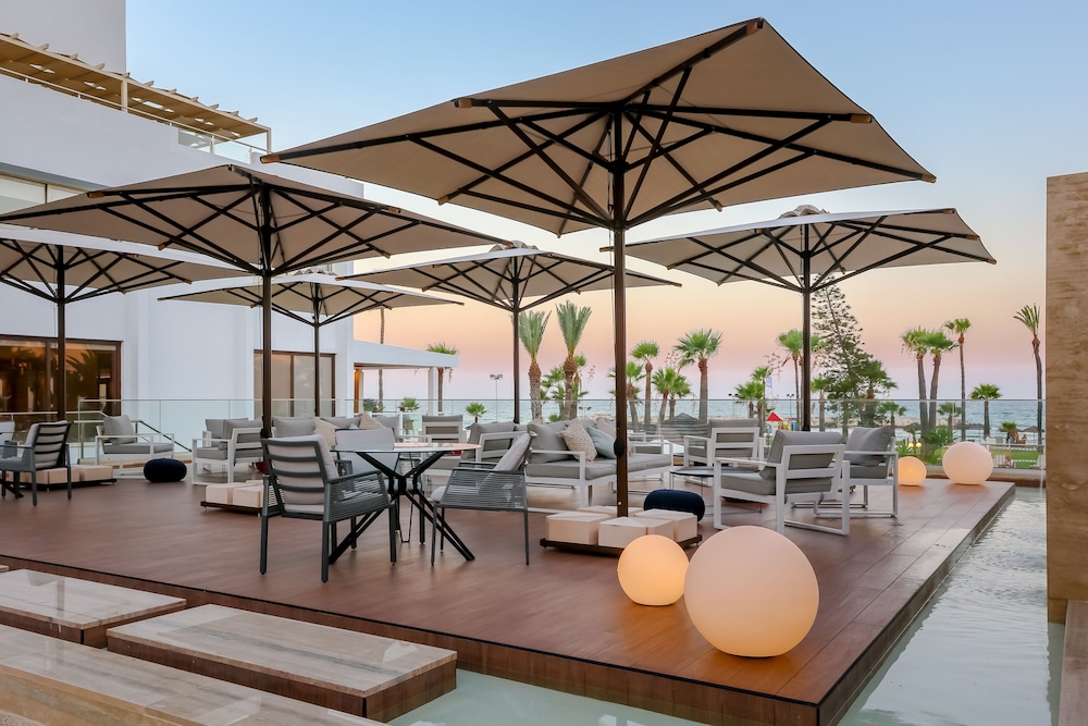 Golden Bay Beach Hotel 23/50