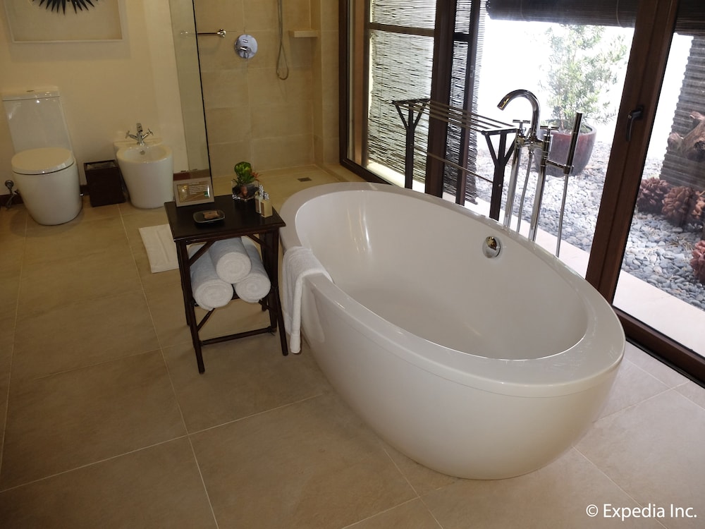 Asya Premier Suites Boracay 68/69