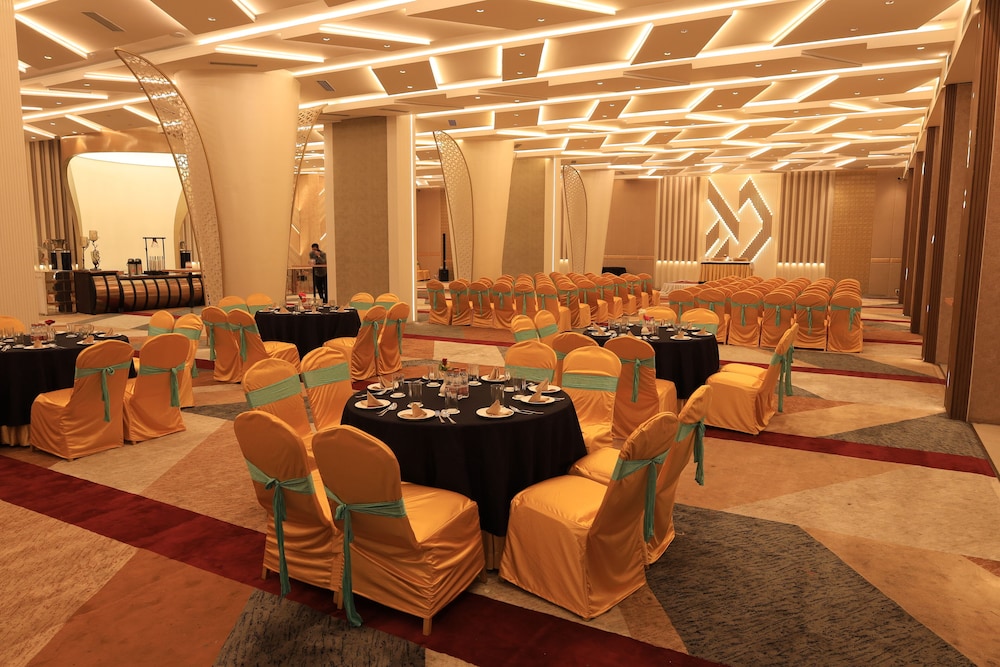 THE AANANDA IMPERIAL 32/50