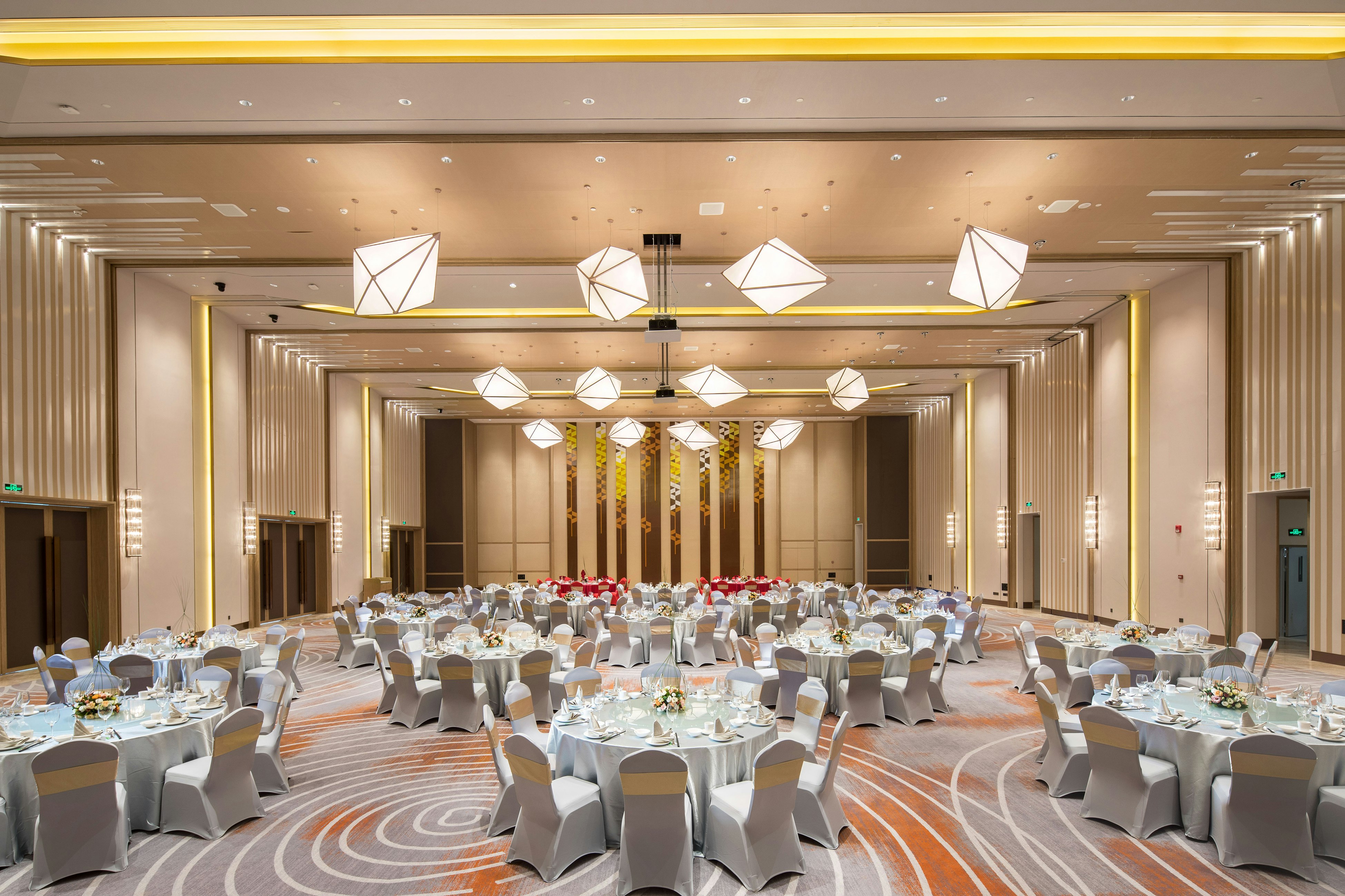 Holiday Inn Shaoguan Downtown Hotel 40/50