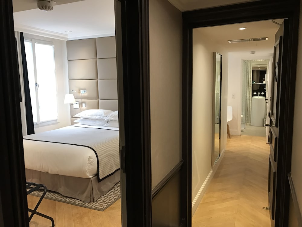 Hotel R de Paris 14/64