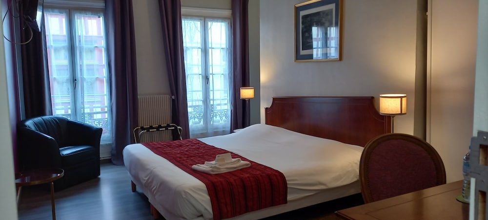Charme, Superior, Queen Bed