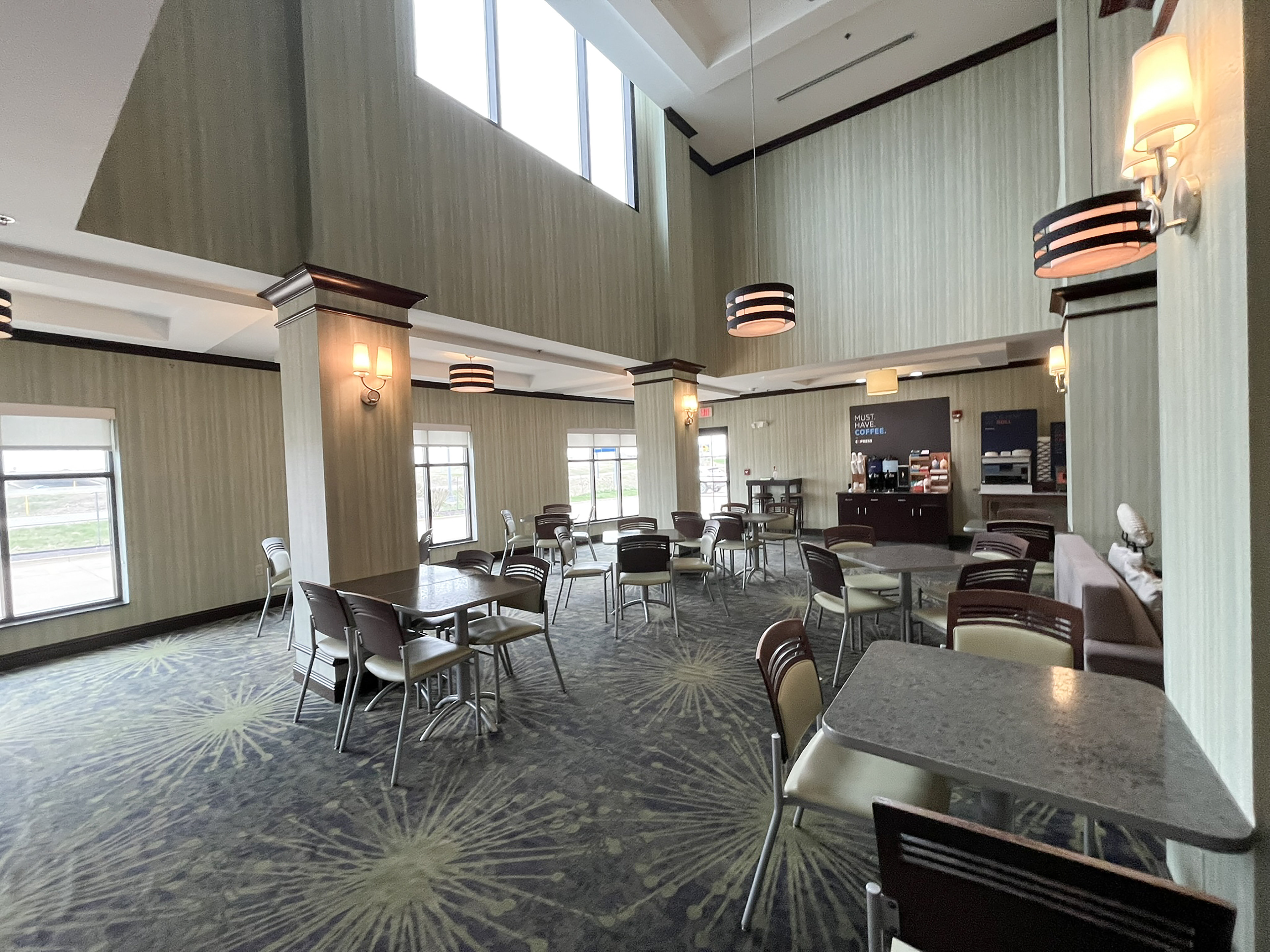 Holiday Inn Express Hotel And Suites Morton Peoria Area 33/70