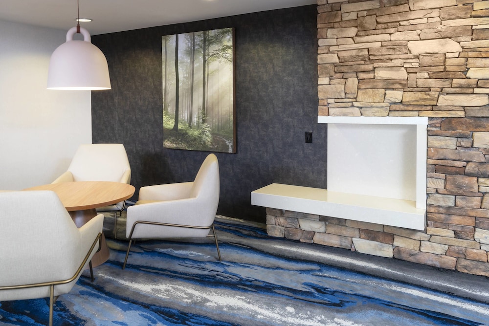 Fairfield Inn And Suites Bend Downtown 8/46