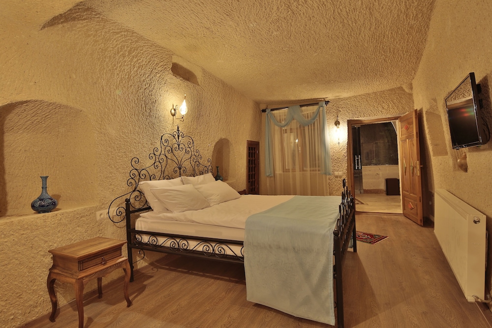 DELUXE, SUITE