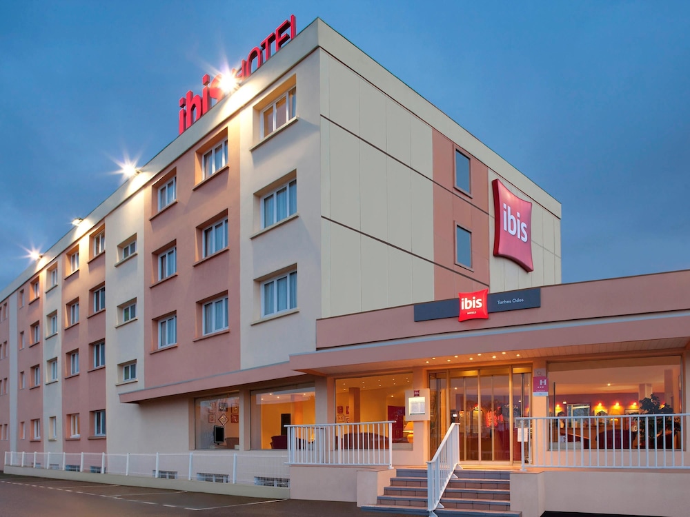 Ibis Tarbes Odos 4/64