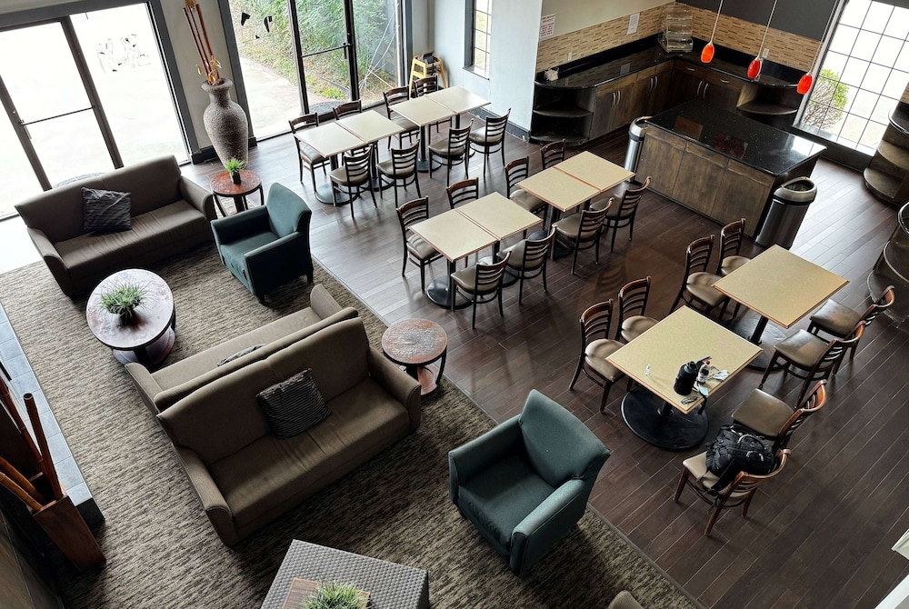 Baymont by Wyndham Houston North 47/67