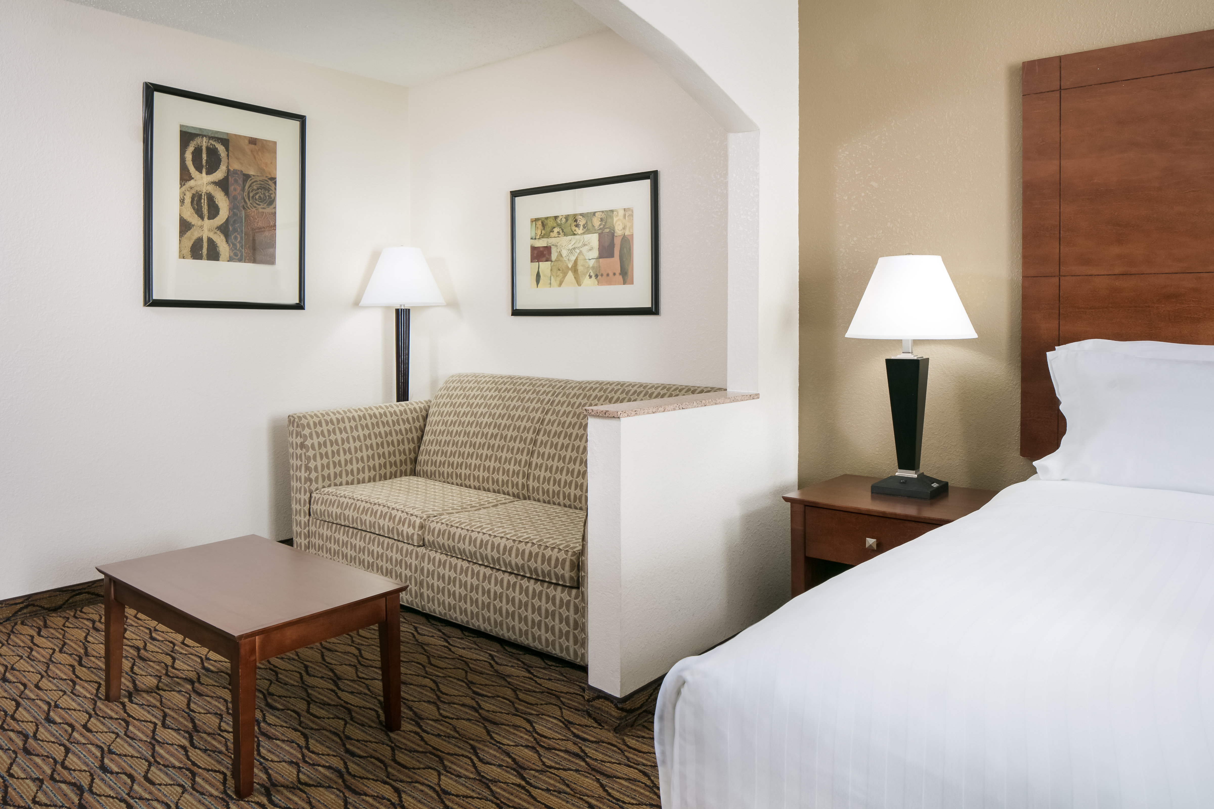 Holiday Inn Express Hotel Suites Clinton 23/50
