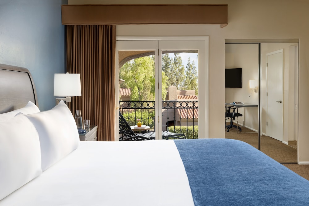 Kimpton Miralina Resort and Villas by IHG 13/84